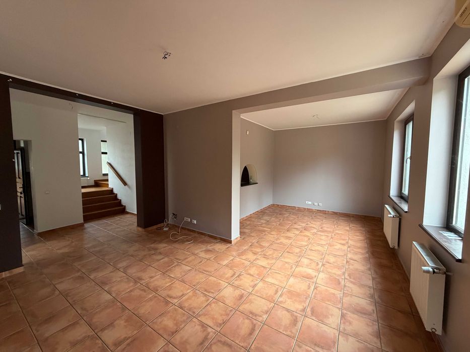 Casa de Vanzare 3 dormitoare Stefanesti Cartier Bratieni