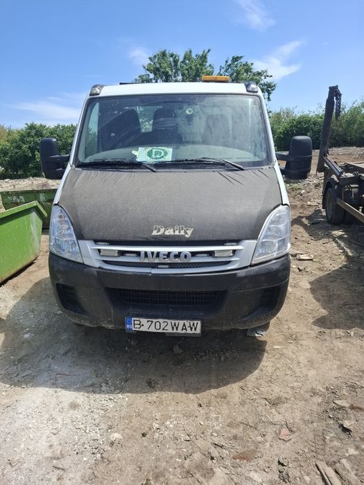 Vând Iveco Containiera Abrollkipper + 7 containere