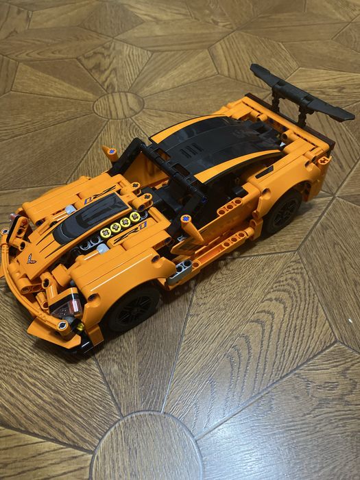 Lego technic машина оранжевая
