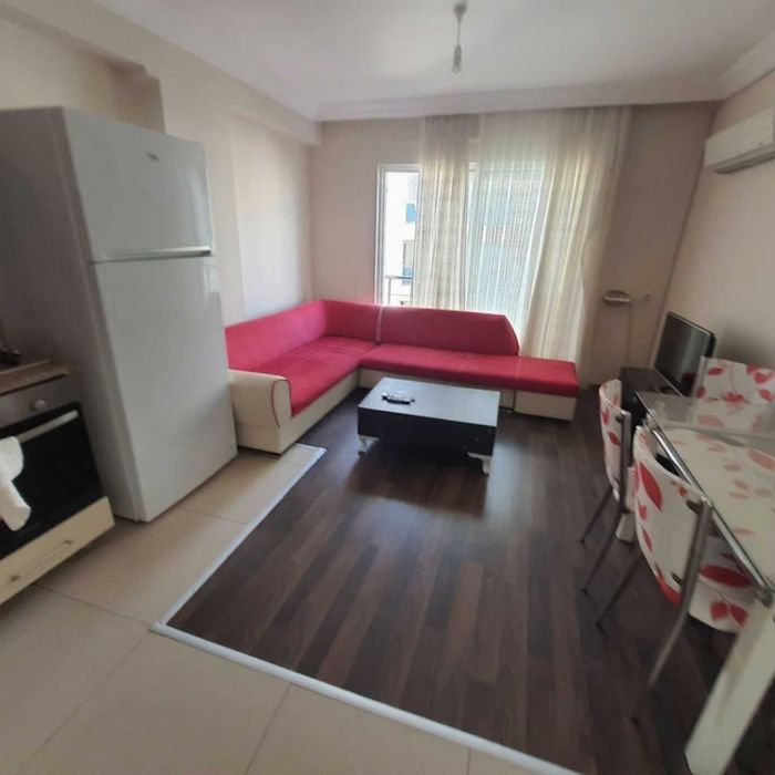 Дава се под наем Двустаен апартамент в Пловдив, Център - 60 кв.м за 298.86 € - Снимка #2