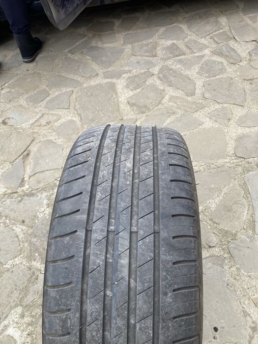 vand 2 cauciucuri goodyear 17