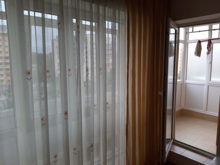 Inchiriez apartament Green Park