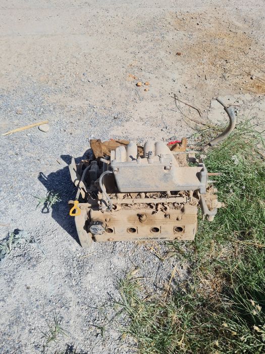 Мотор тойота Карина е