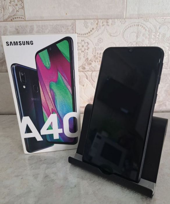 Samsung A40 телефон Самсунг А40