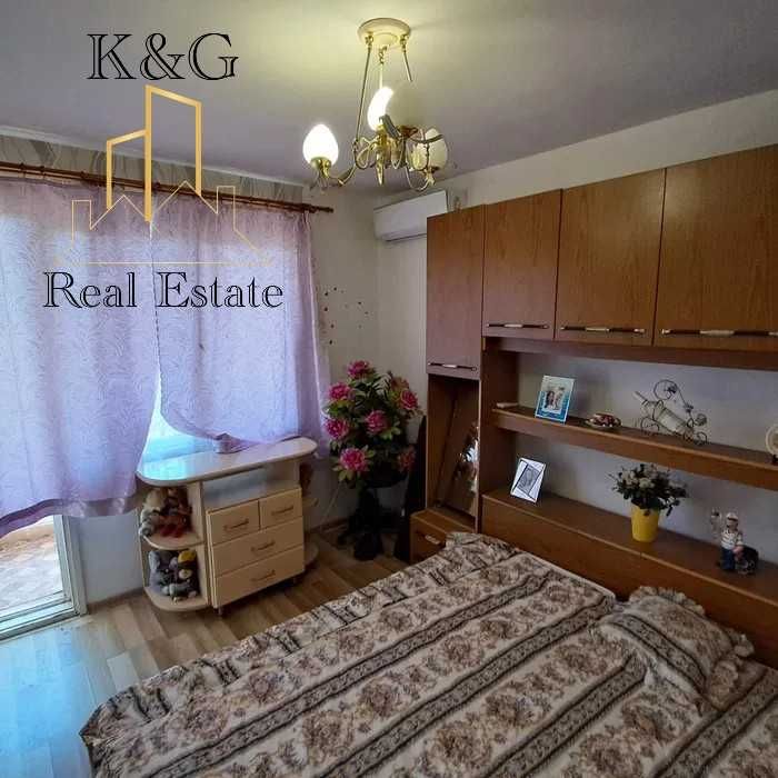 Продава се Тристаен апартамент в Габрово, Център - 54 кв.м за 1204 €/кв.м - Снимка #3