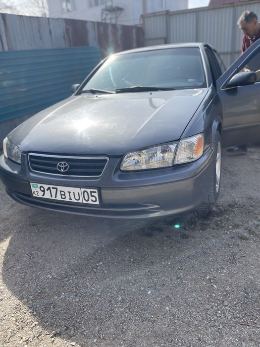 Продам машину срочно