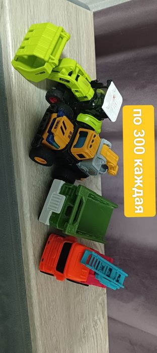 Продам детские игрушки