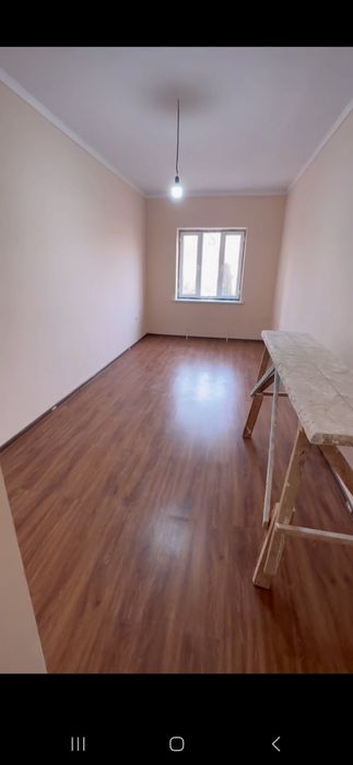 В городе Бухаре Продаётся 3 комгатная 84 м² квартира с подвалом 84 м²