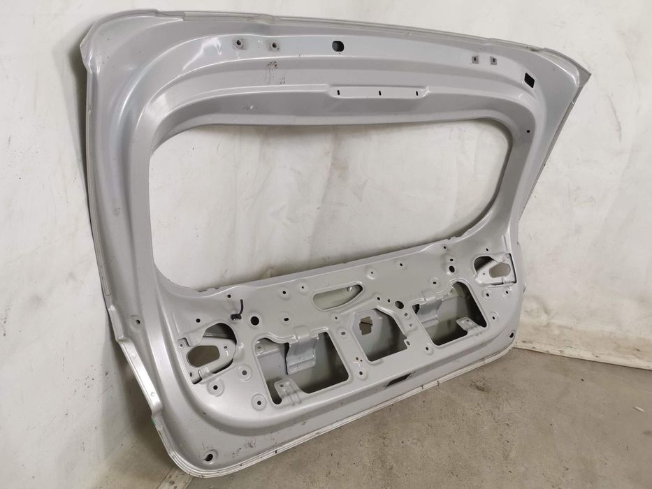 Хюндай и20 / Hyundai i20 3 [ - ] Оригинален повреден заден капак/багаж