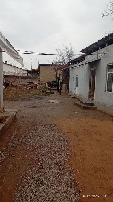 Ховли Уй сотилади