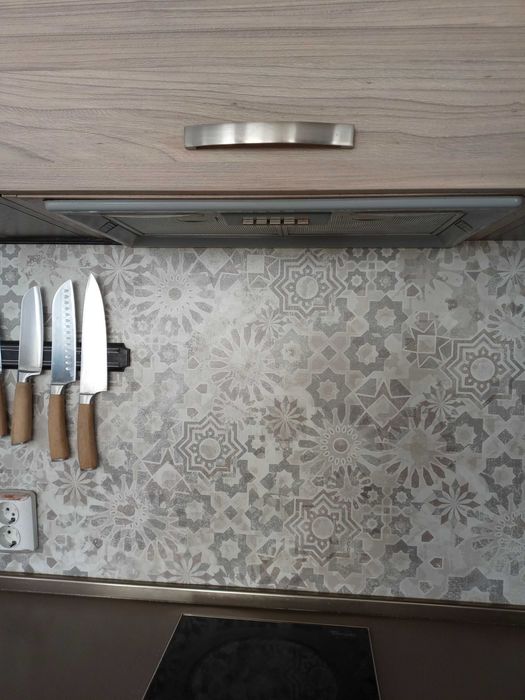 Кухня права с остров