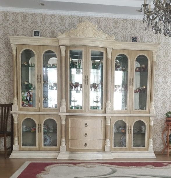 Шкаф стенка продается