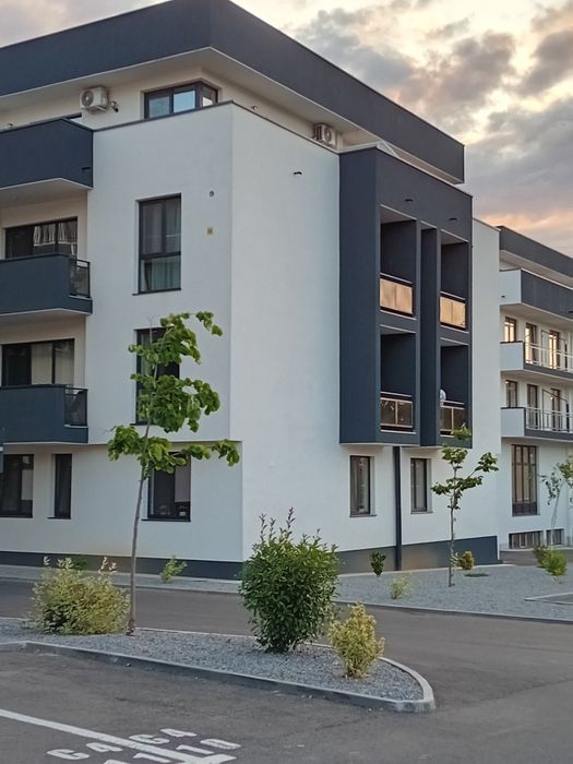 Închiriez apartament în Sânmartin,Băile-Felix