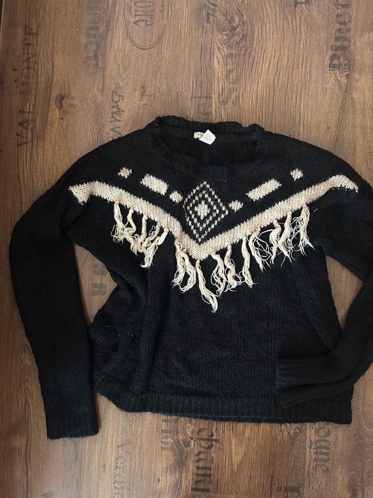 Дамски блузи и пуловери