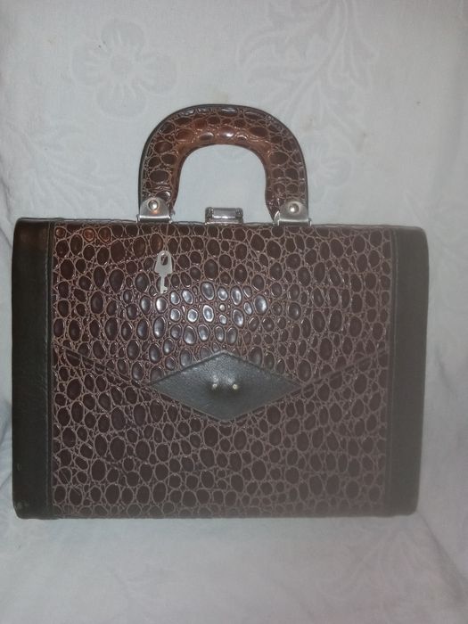 Сумка из натуральной кожи