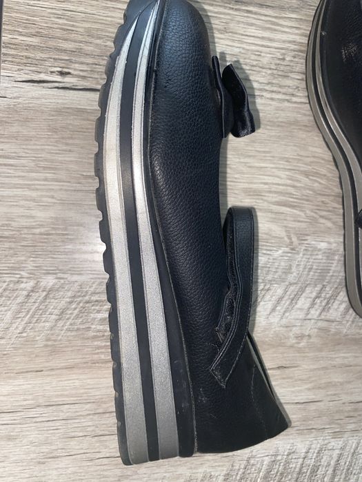 Продам туфельки для девочки