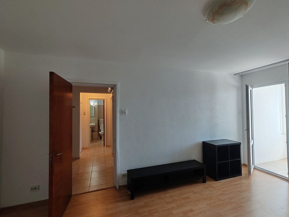 Închiriez apartament 2 camere 7/9 Bv. Timișoara  29