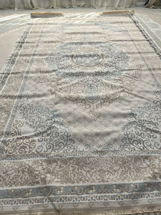 кілем 2,5х4 сатылады