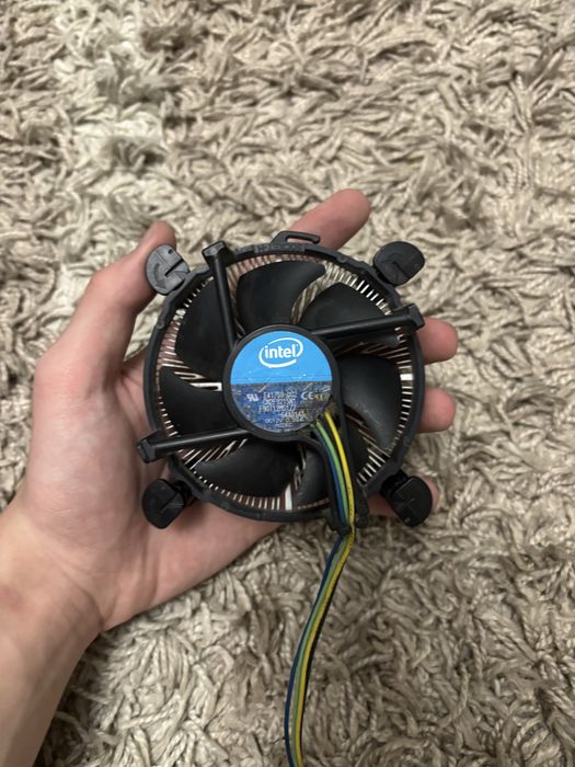 Процессор Intel Core i3-2120 и Оригинальный кулер Intel (Box)