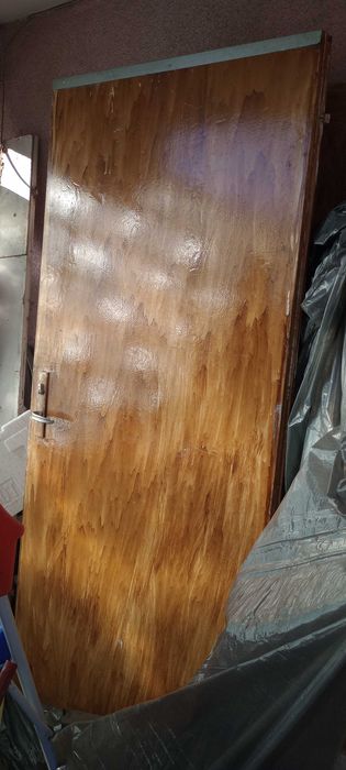 Вътрешни и Входна врата