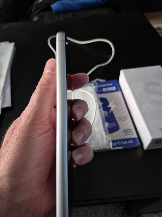 Samsung s21 FE продавам