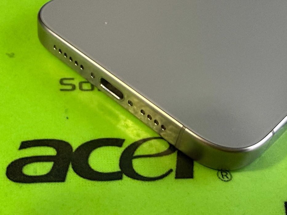 iPhone 15 Pro Max 256gb 94% батерия.ESIM