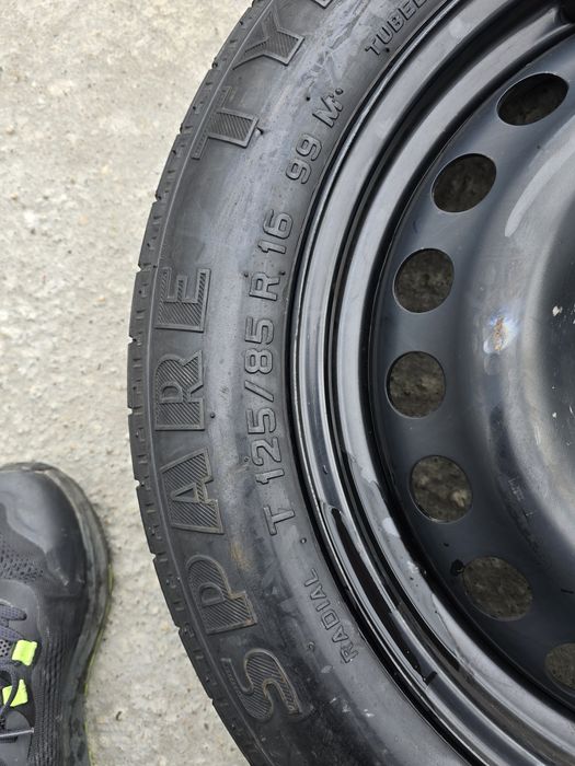 Патерица Резервна гуми 5х108 16 цола Volvo и Ford