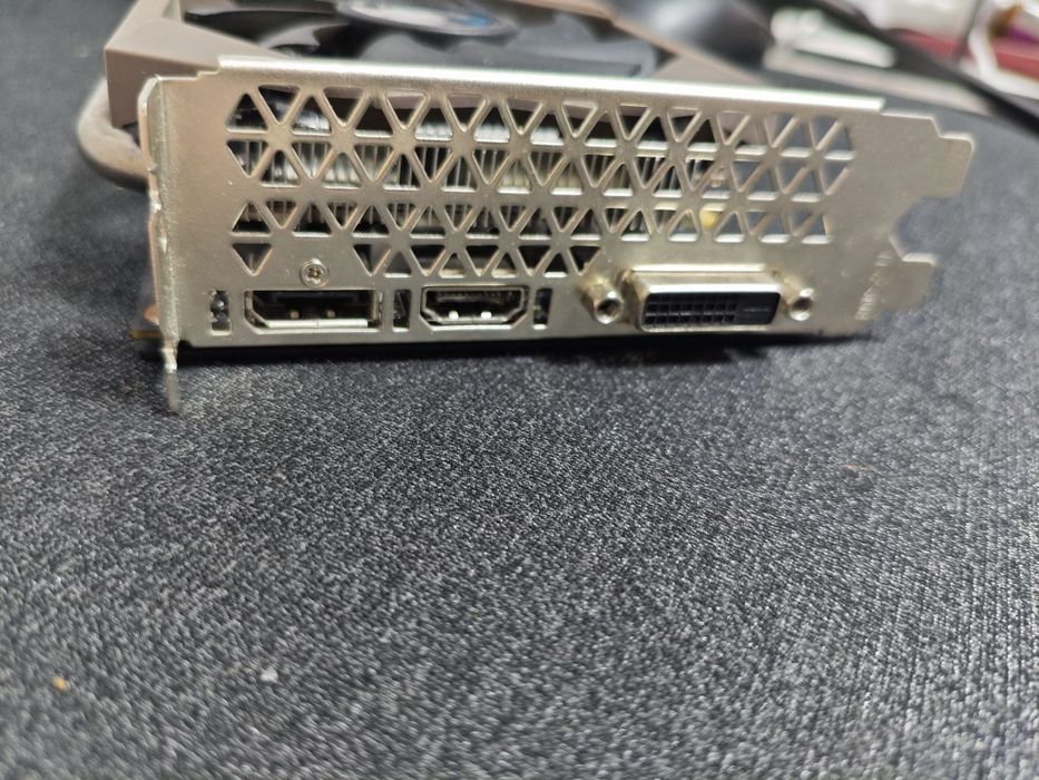 Продаю видеокарту GeForce GTX 1660, 6Gb