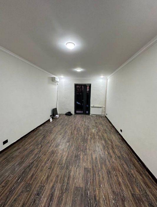 Офис 3Комн.ор Инбазар Недолеко от дружбы