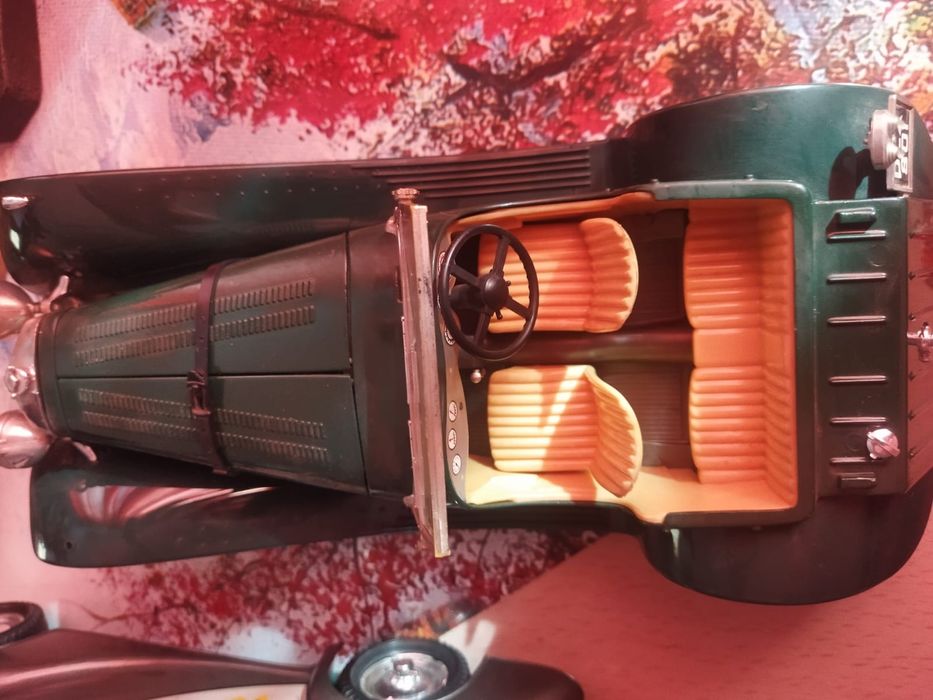 Machete masini metalice bmw si jaguar