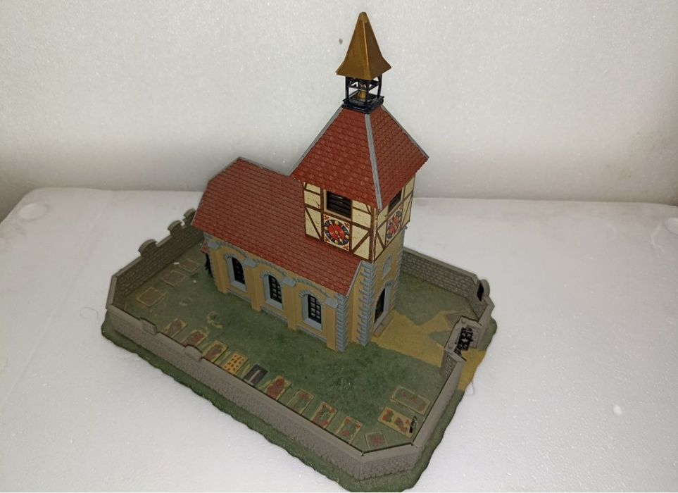 Macheta 1:87 cladire biserica trenulet electric scara HO