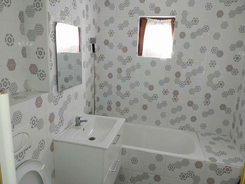 Chirie apartament 4 camere