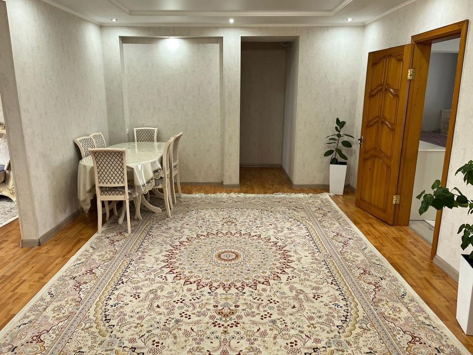 Продам квартиру 4х комнатную                            .