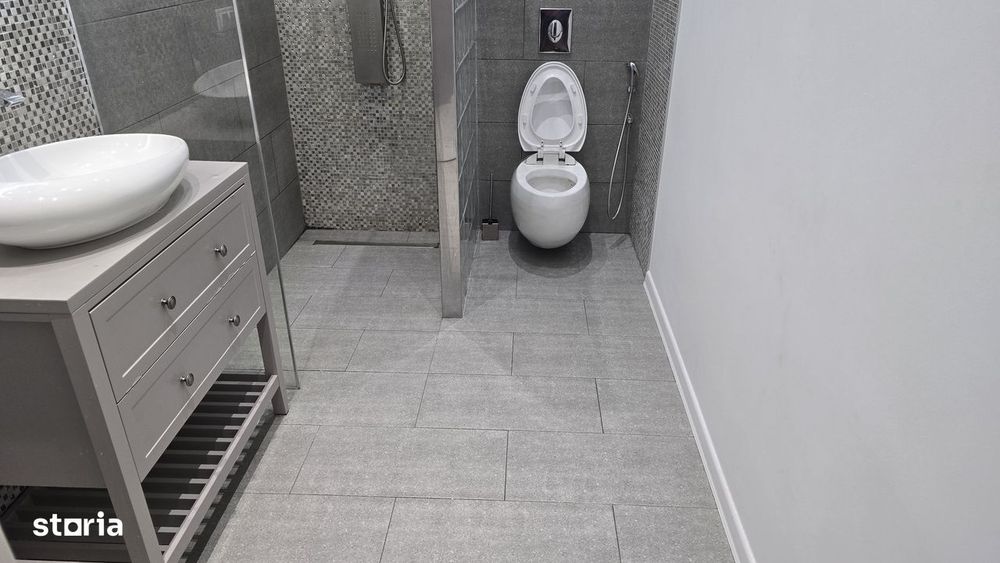 Inchiriez apartament 2 camere in Deva, zona ultracentrala, etaj 1,