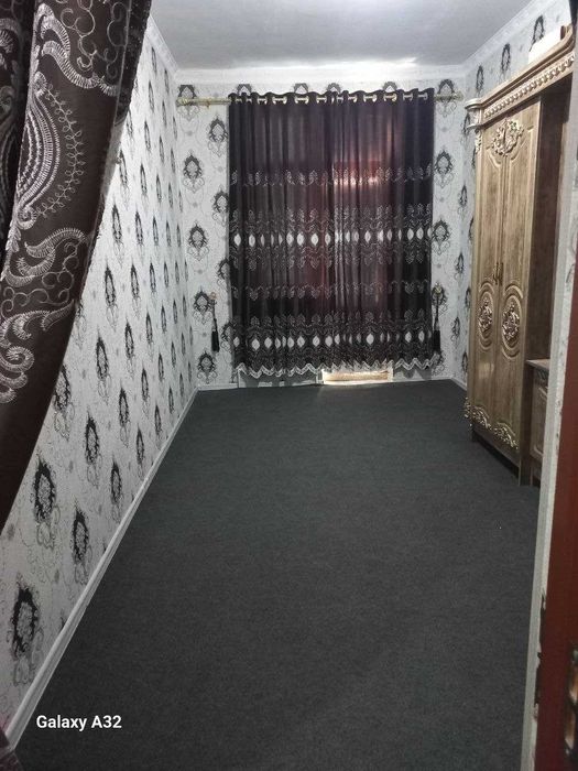 Avto salon 17 maktabni orqasida yangi uy oilaga ijaraga beriladi.