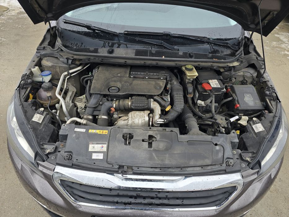 Pegeot 308 avariat, lovit, defect