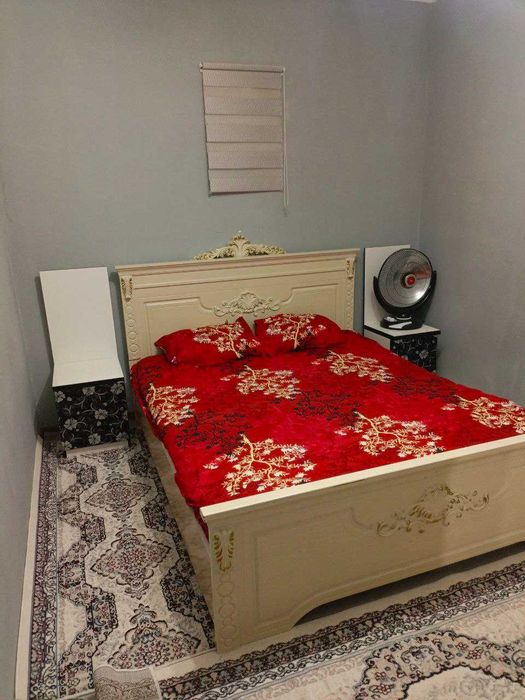 Uy sotiladi ajoyib narxda tayyor uy basseyni xam bor