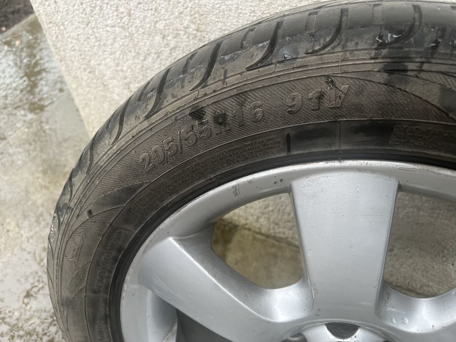Vand 4 roți 205/55R16 91V + Rezerva