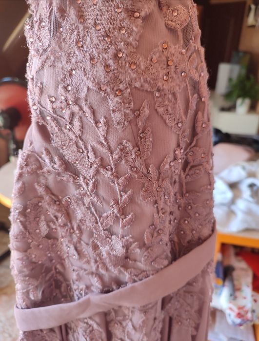 Офицялна рокля...