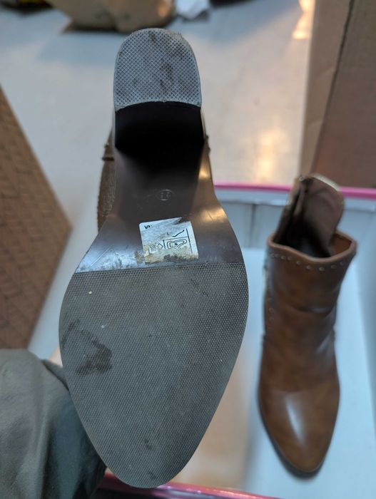 Botine maro primavara