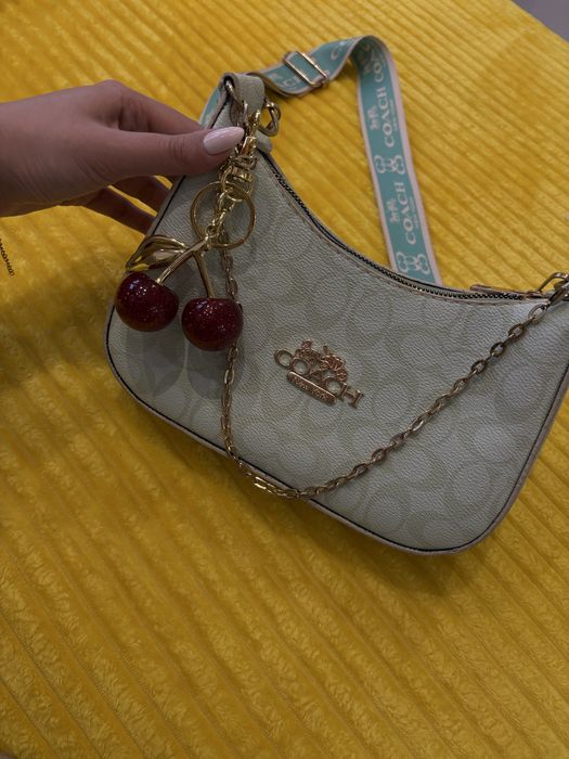 Дамски чанти Guess, Coach, Chloe, Zara