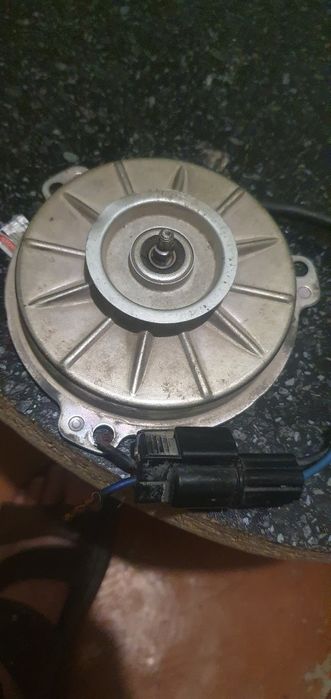 Моторчик j520 бу