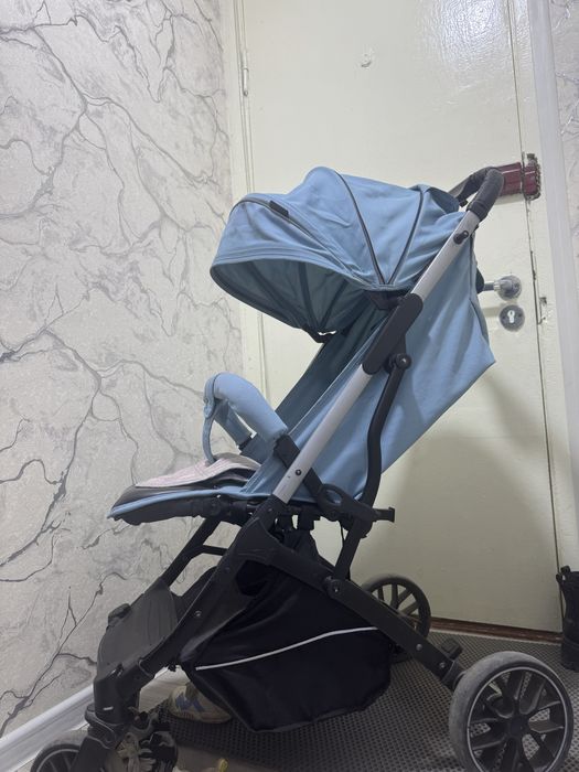 Коляска чемодан детская