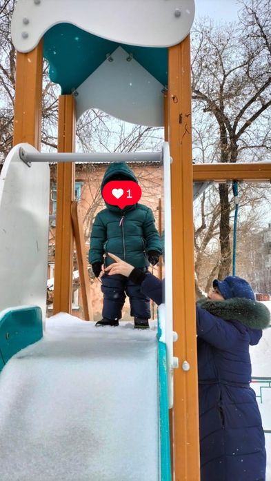 Продам куртки детские