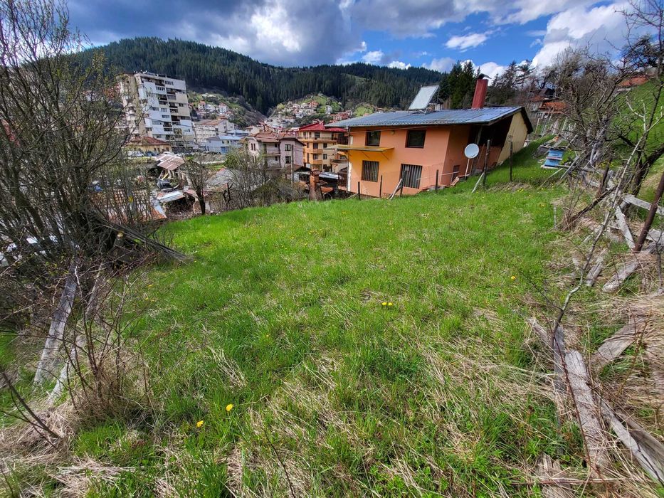 Парцел с одобрен ПУП