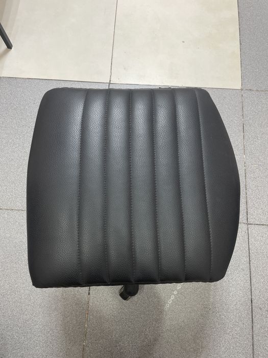 Продается стул, с колесами