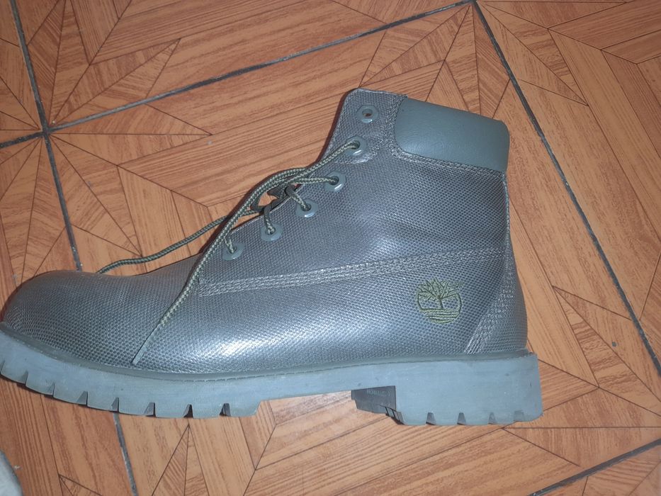 Vând bocanci  Timberland nr 40
