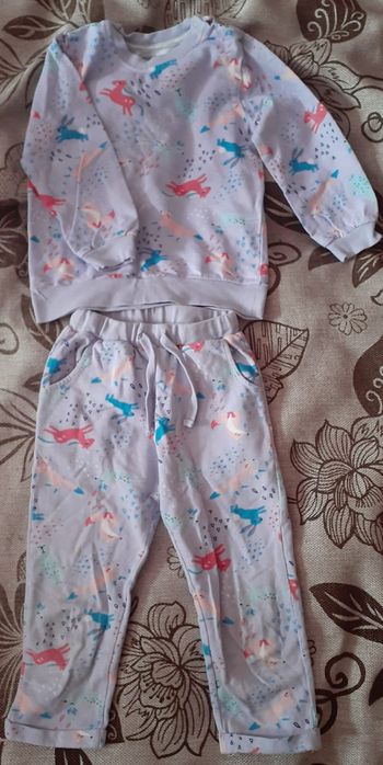 Продам детские одежды