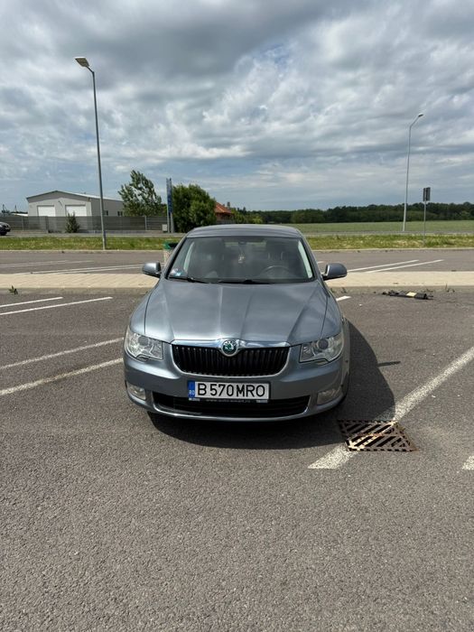 SKODA Superb 2012