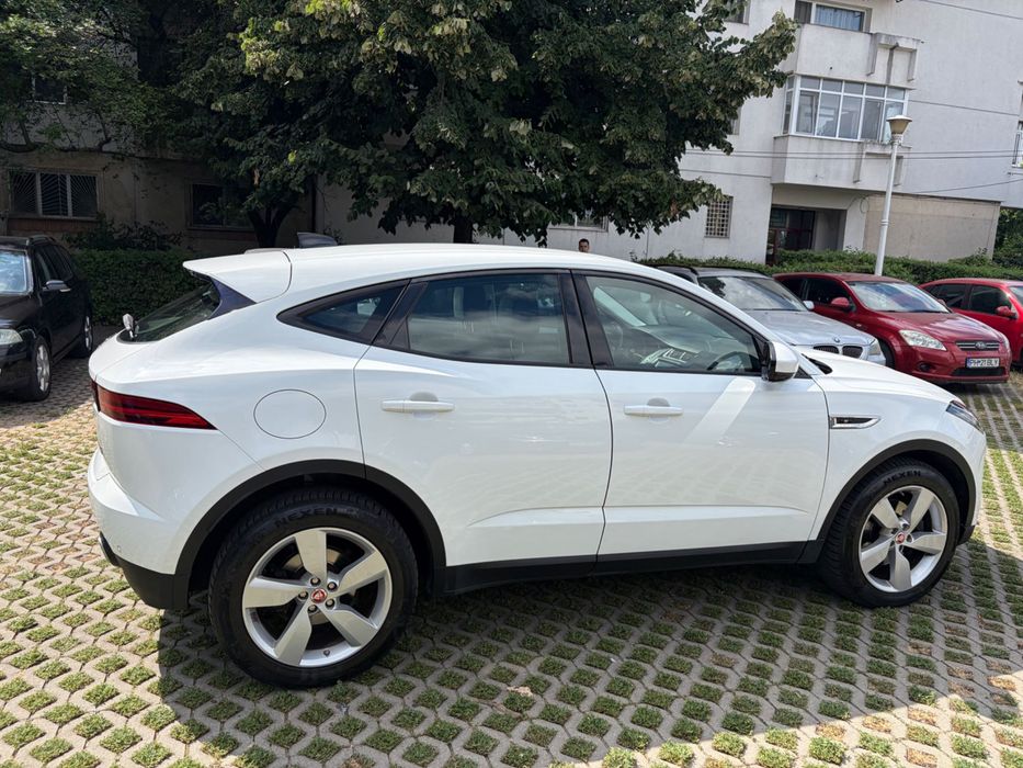 VAND   JAGUAR  E-PACE, 150CP , cutie automata